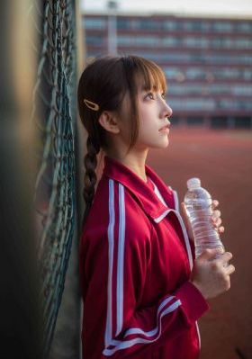 小蜜蜂www视频在线观看高清